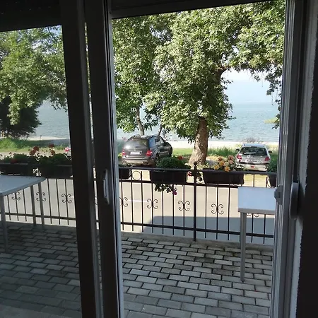 Kn Studio Guest house Dojran